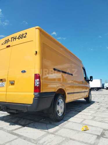 Ford Transit-7
