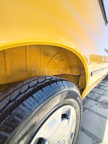 Ford Transit-10