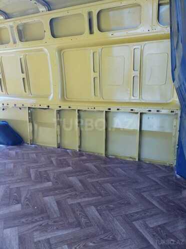 Ford Transit-19