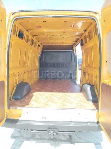 Ford Transit-18