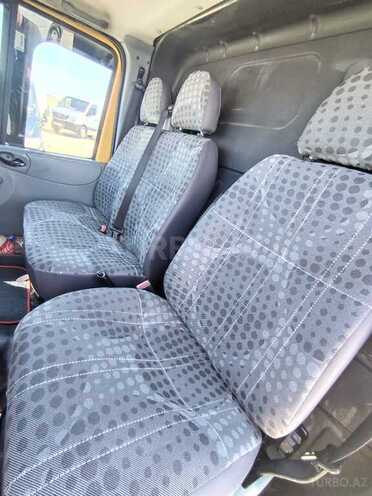 Ford Transit-14