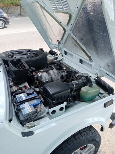 LADA (VAZ) Niva-8