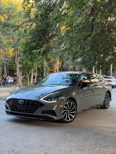 Hyundai Sonata-1