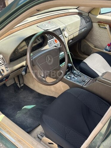 Mercedes C 180-8