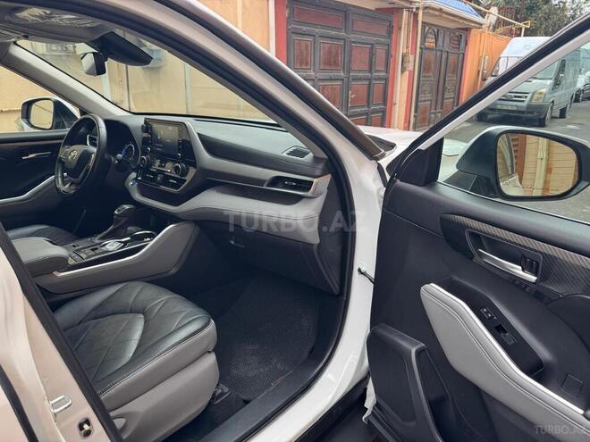 Toyota Highlander-14