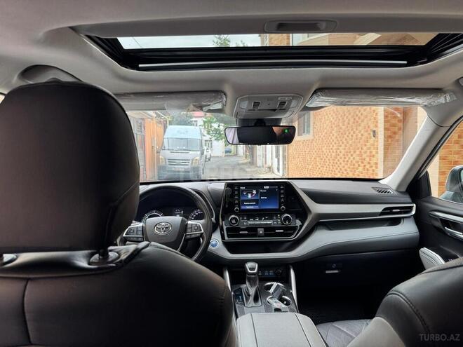Toyota Highlander-16