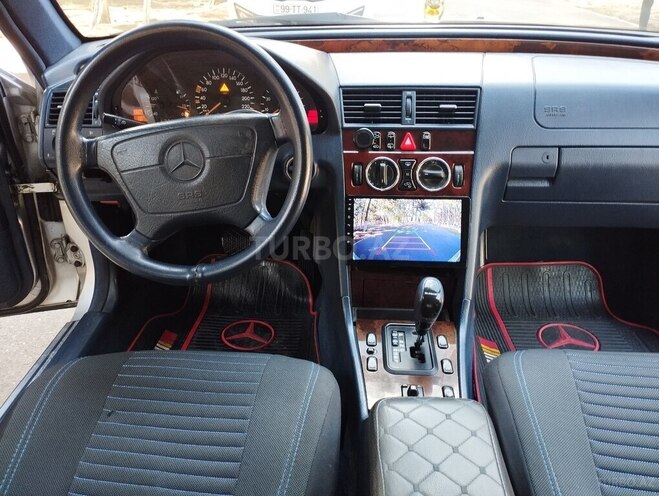 Mercedes C 180-3