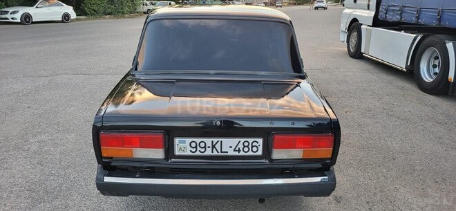 LADA (VAZ) 2107-2