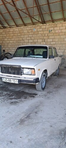 LADA (VAZ) 2107-1
