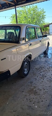 LADA (VAZ) 2107-2