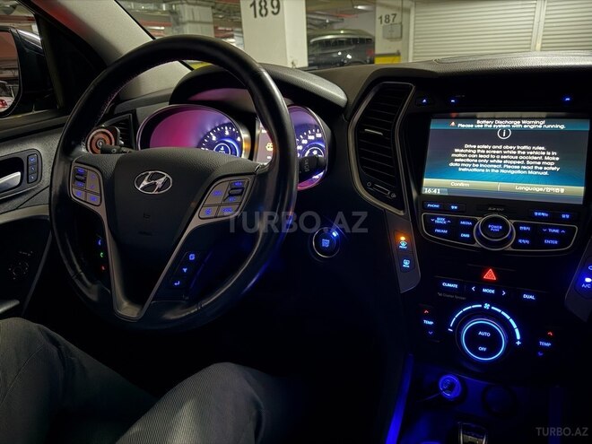Hyundai Santa Fe-20