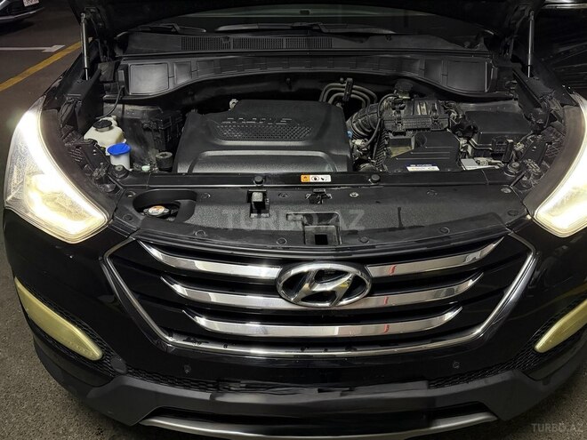 Hyundai Santa Fe-13