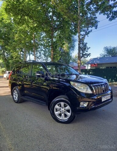 Toyota Land Cruiser Prado-3