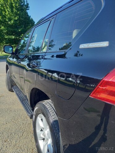 Toyota Land Cruiser Prado-13