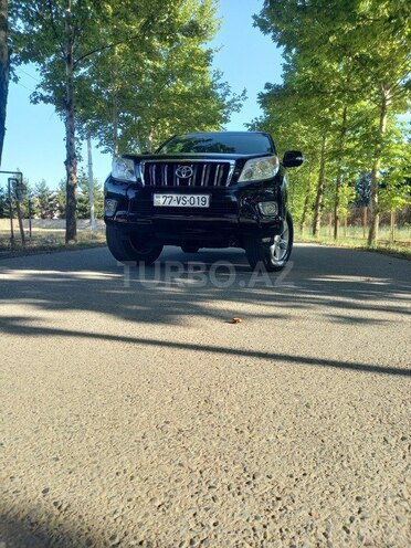 Toyota Land Cruiser Prado-5