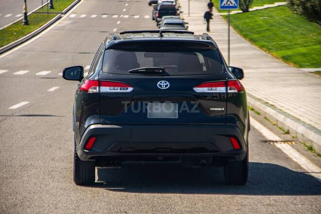 Toyota Corolla Cross-3