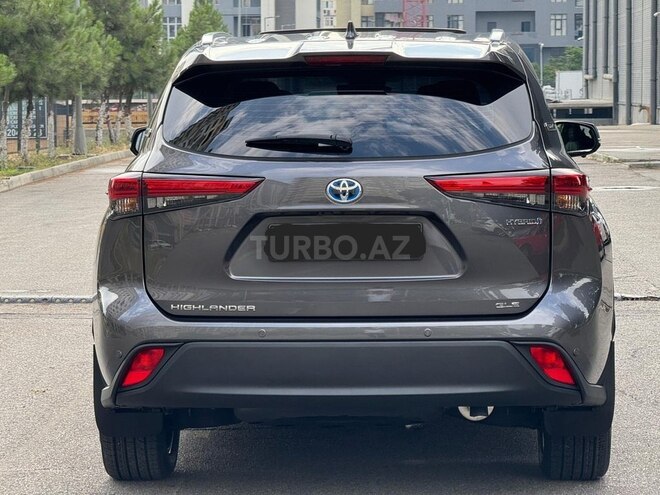 Toyota Highlander-5