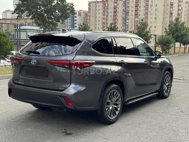 Toyota Highlander-6