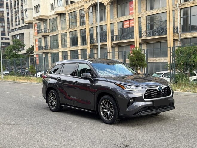 Toyota Highlander-3