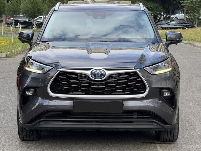 Toyota Highlander-2