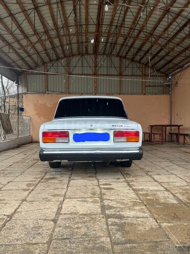 LADA (VAZ) 2107-4