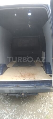 Ford Transit-4