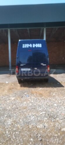 Ford Transit-8