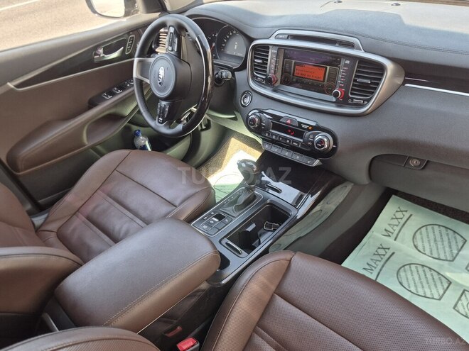 Kia Sorento-10