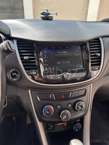 Chevrolet Trax-11