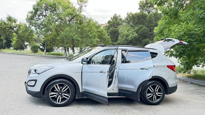 Hyundai Santa Fe-20