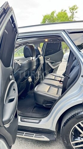 Hyundai Santa Fe-19