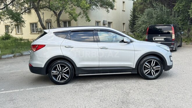 Hyundai Santa Fe-17