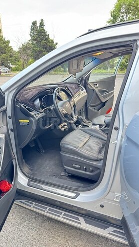Hyundai Santa Fe-16