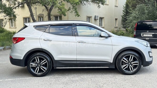 Hyundai Santa Fe-8