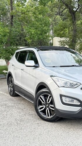 Hyundai Santa Fe-9