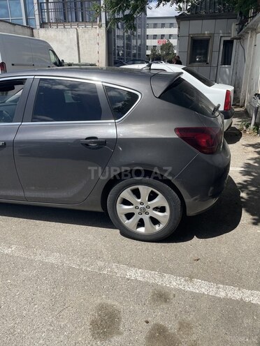 Opel Astra-2