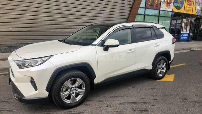 Toyota RAV4-4