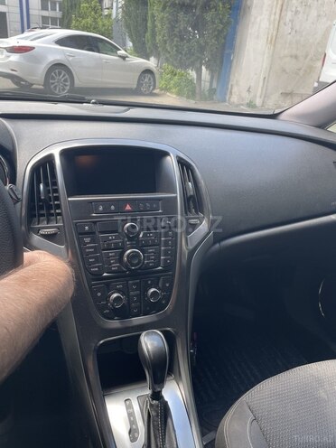 Opel Astra-7