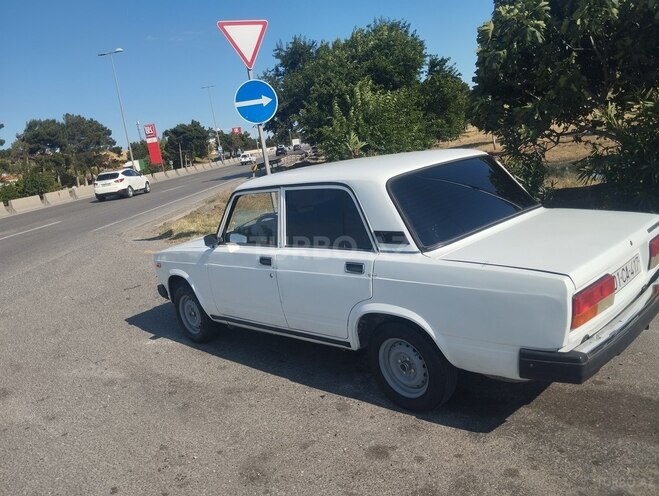 LADA (VAZ) 2107-4