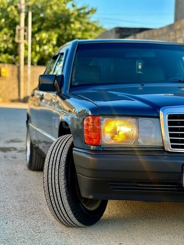 Mercedes 190-7
