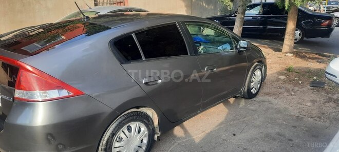 Honda Insight-3