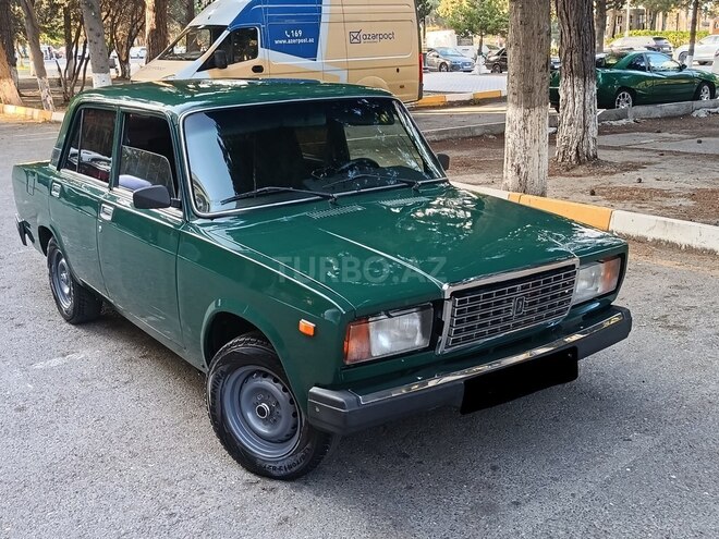LADA (VAZ) 2107-1