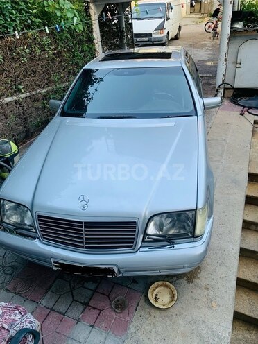 Mercedes S 300-1