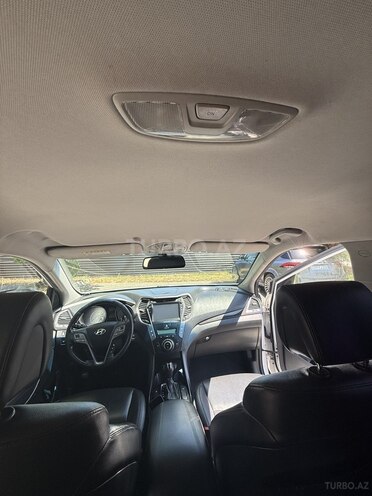 Hyundai Santa Fe-4