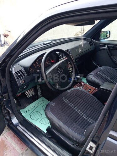 Mercedes C 180-3
