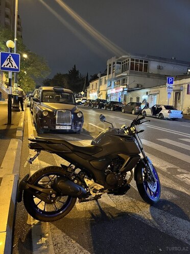 Yamaha FZ-S FI Deluxe-6