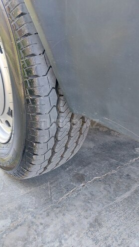 Ford Transit-9