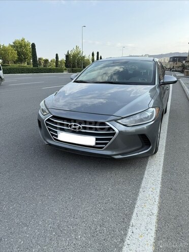Hyundai Elantra-7