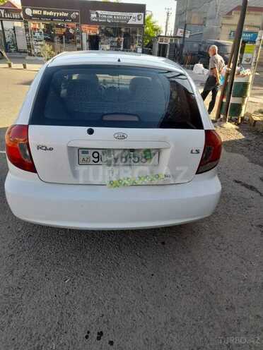 Kia Rio-4