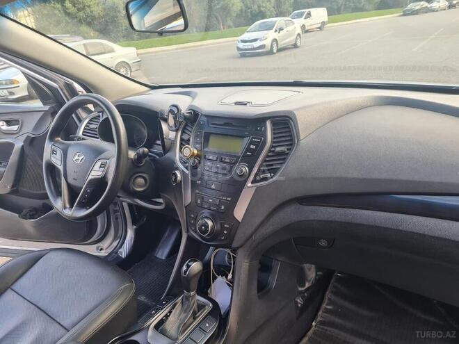 Hyundai Santa Fe-6